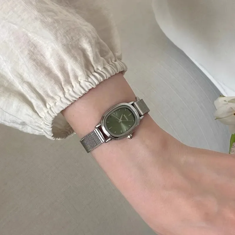 Luxury Watch Lady - Reloj verde con esfera ovalada pequeña,