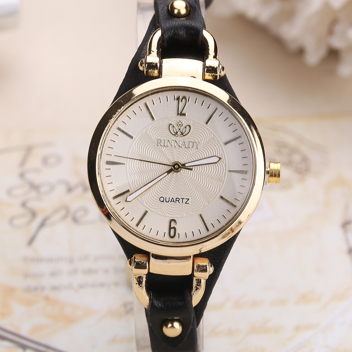 Reloj de cuarzo lujoso minimal - Quiet Luxury Watch reseña y precio