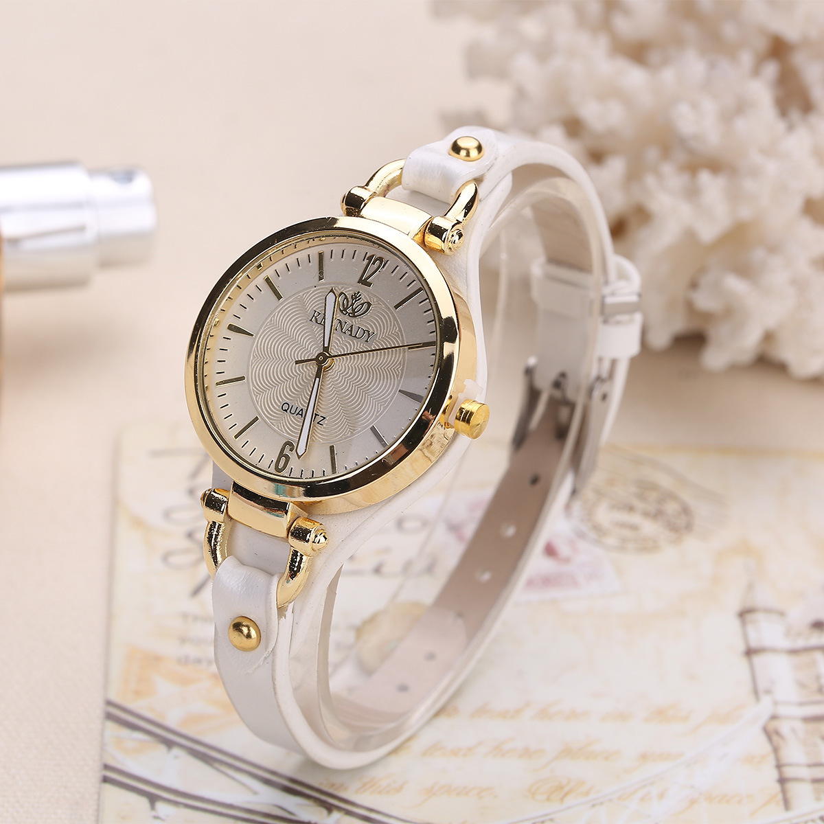 Reloj de cuarzo lujoso minimal - Quiet Luxury Watch reseña y precio
